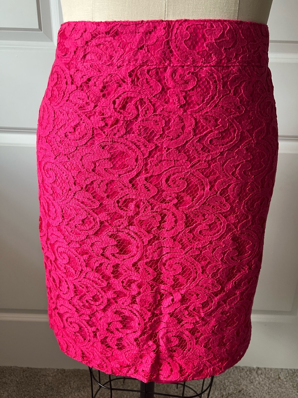 NWOT Pink Lace Pencil Skirt in Cotton Blend